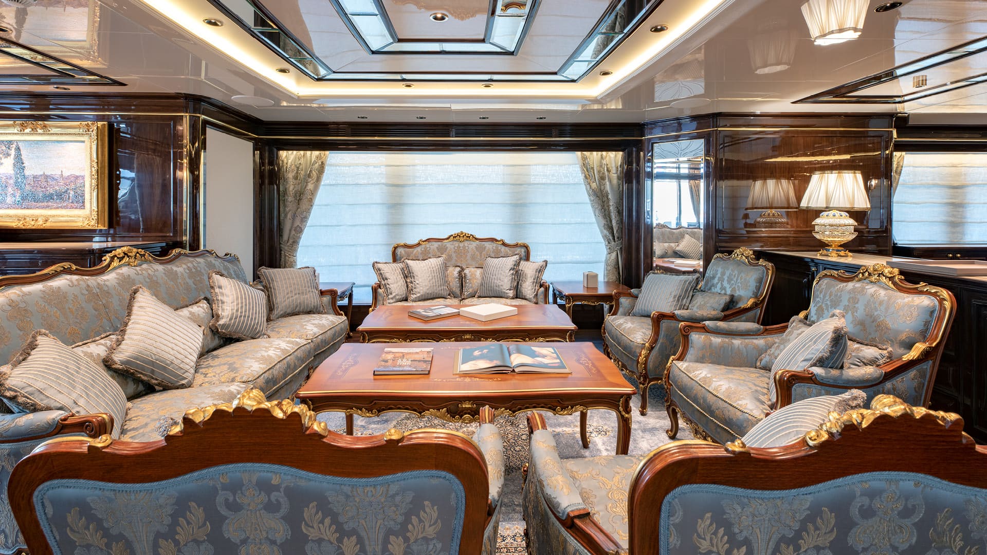 arredo classico yacht salotto